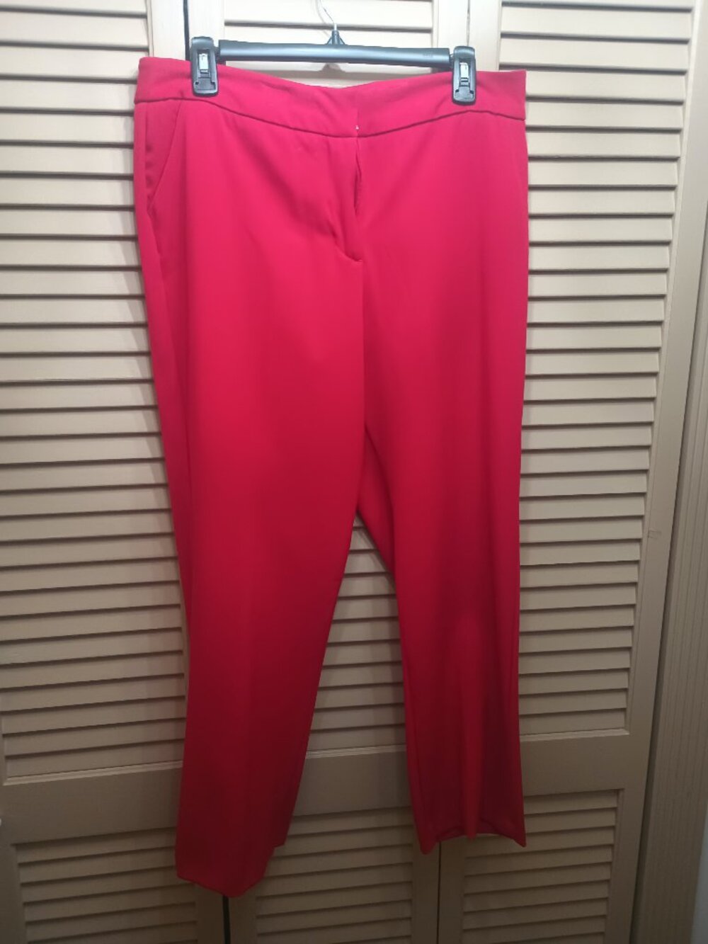 Investments Petites Red women's size 10 PS pants